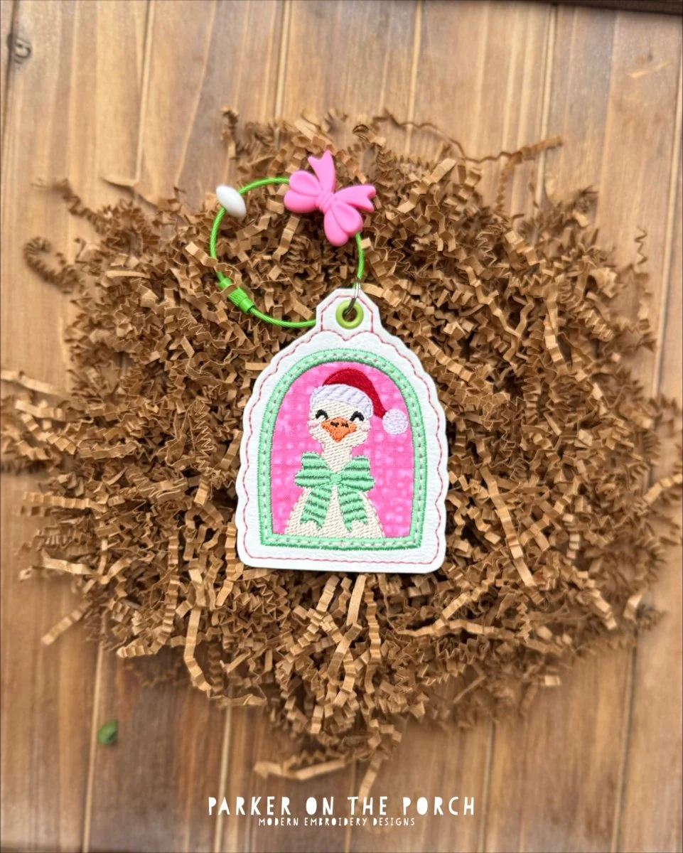 Christmas Goose Applique - Bag Tag-  Digital Embroidery Pattern Download