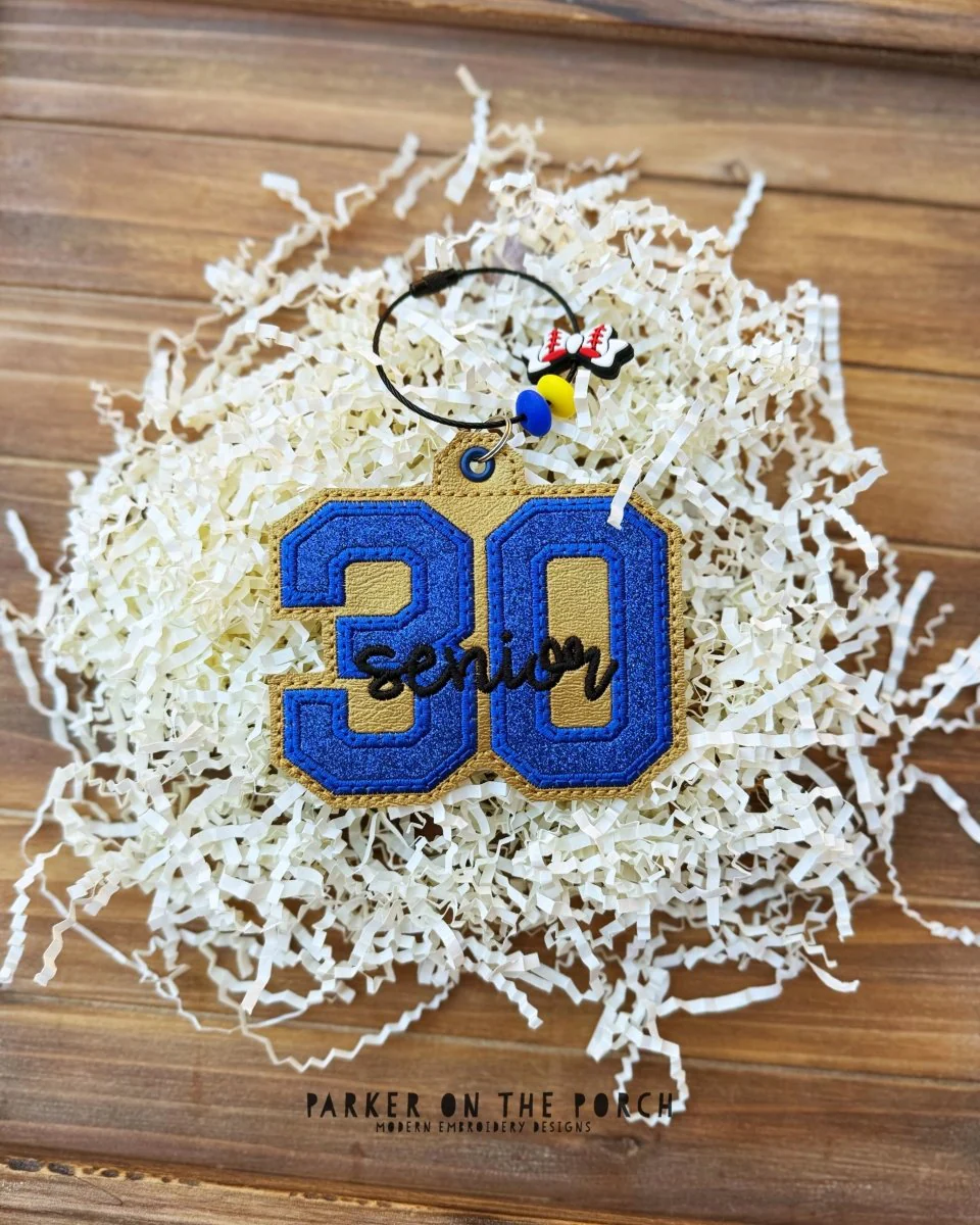 Bag Tag- Senior 30' - Digital Embroidery Pattern Download